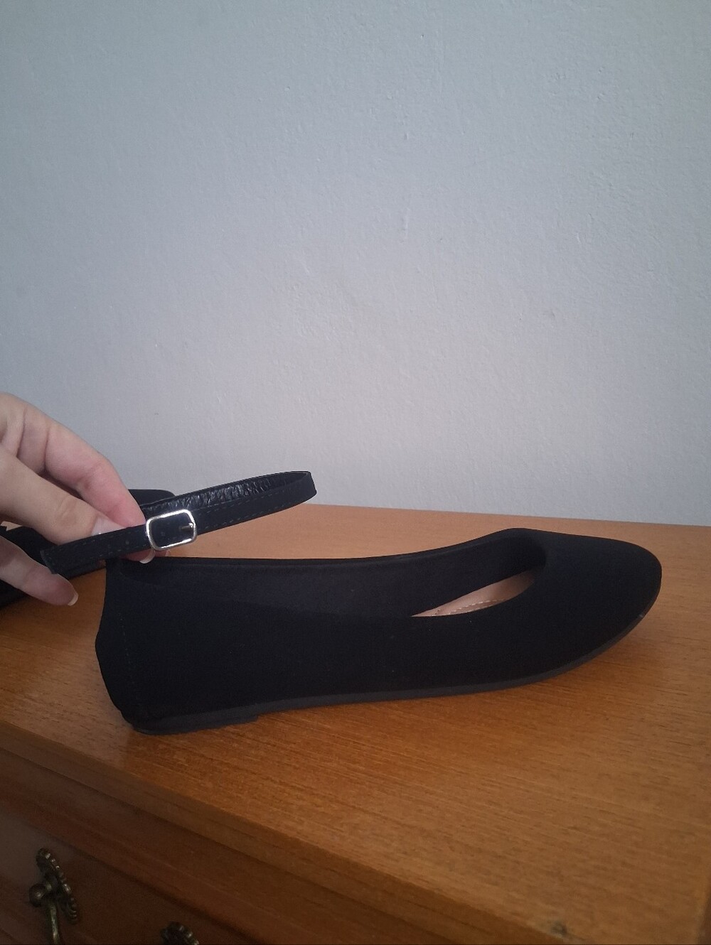 NEW Top Moda Ballerina Flats With Ankle Buckle Size 9
